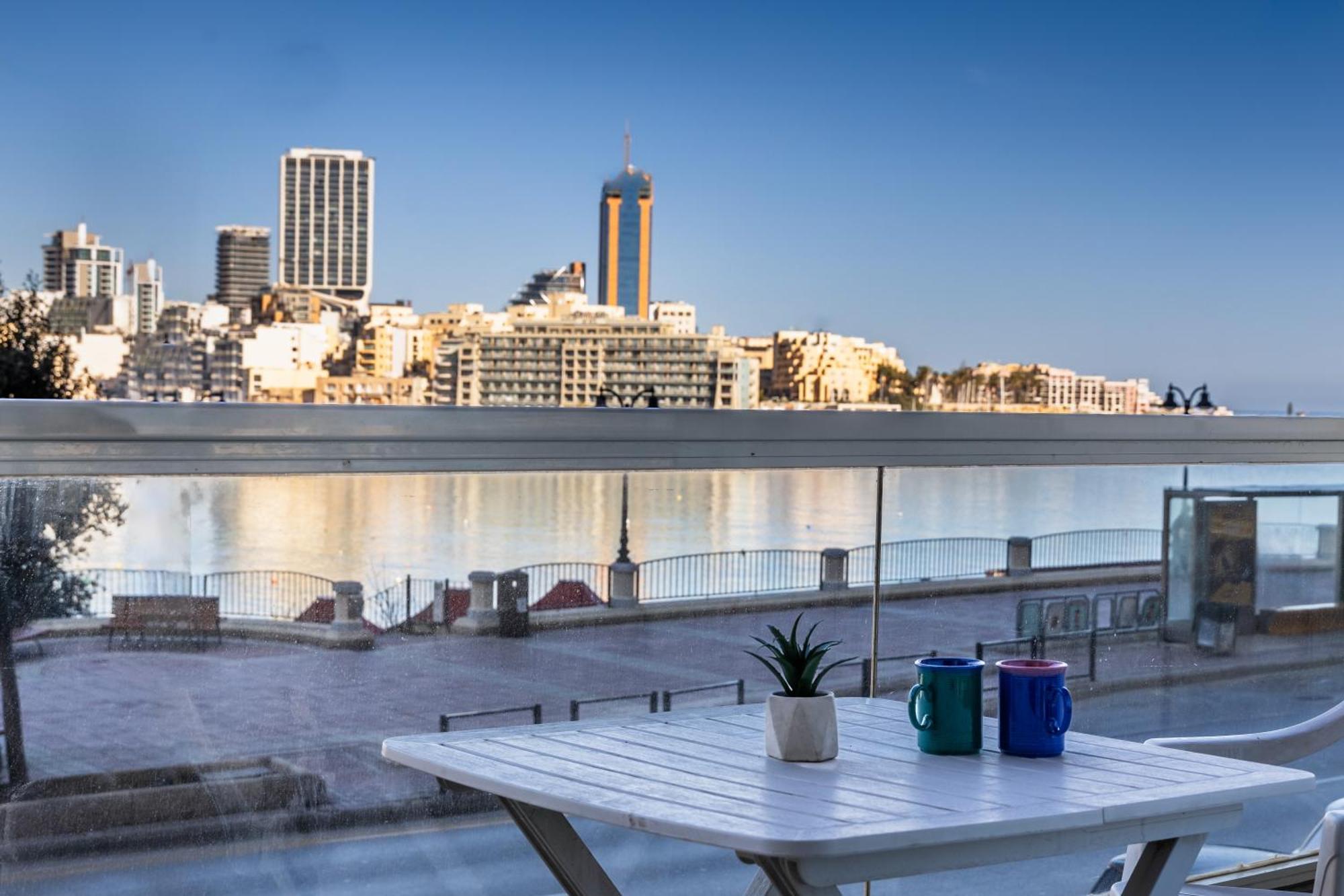 Stunning - Sunnyside 3-Bedroom Sliema Exteriér fotografie